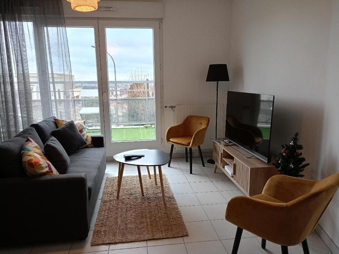 Superbe Appartement ,Proche De Paris, Dans Residence Privee , Ideal Familles, Parking Et Wifi Gratuits! ! ! Vitry-sur-Seine Zewnętrze zdjęcie