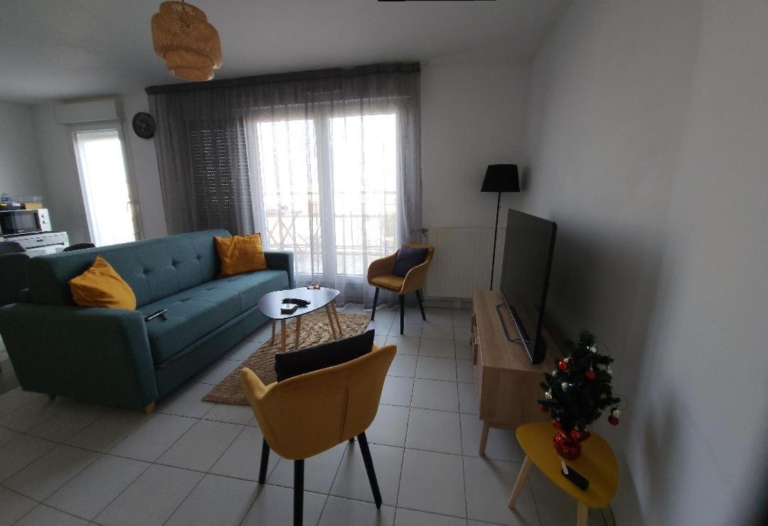 Superbe Appartement ,Proche De Paris, Dans Residence Privee , Ideal Familles, Parking Et Wifi Gratuits! ! ! Vitry-sur-Seine Zewnętrze zdjęcie