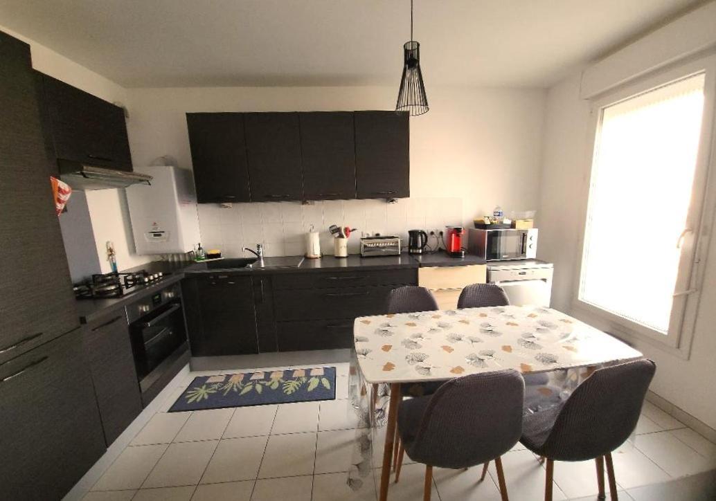 Superbe Appartement ,Proche De Paris, Dans Residence Privee , Ideal Familles, Parking Et Wifi Gratuits! ! ! Vitry-sur-Seine Zewnętrze zdjęcie